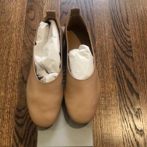 Everlane day glove nude